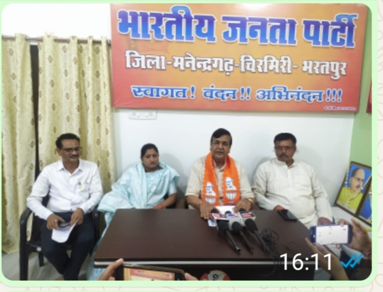 योग दिवस पर जागरूकता का संदेश,स्वस्थ जीवन के लिए परिवार के हर सदस्य को करना चाहिए योग – बाबूलाल अग्रवाल
